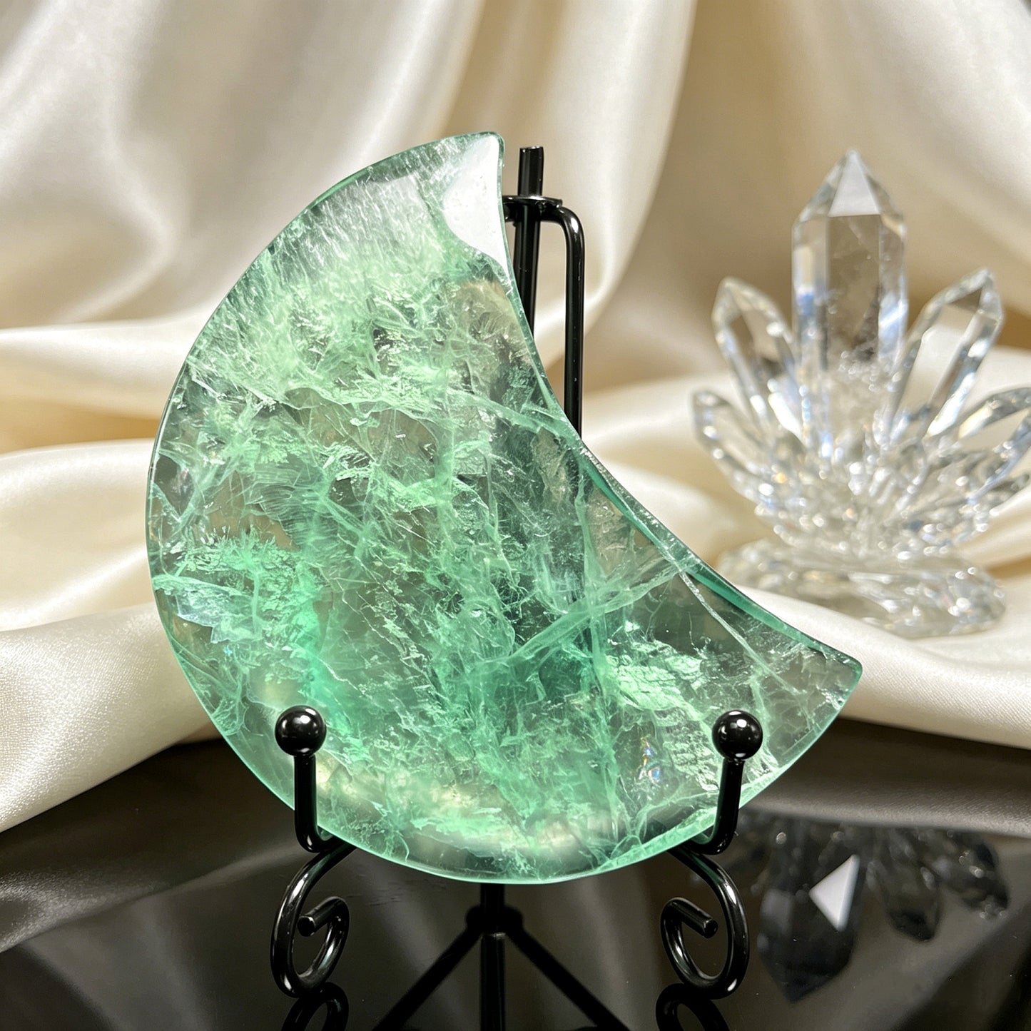 Natural Green fluorite carving moon Heal ing Gemstone Home Decor