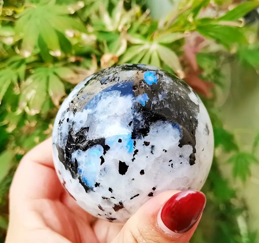 Natural Blue Flashy Moonstone Sphere Healing Energy Ball Meditation Home Decor Gift