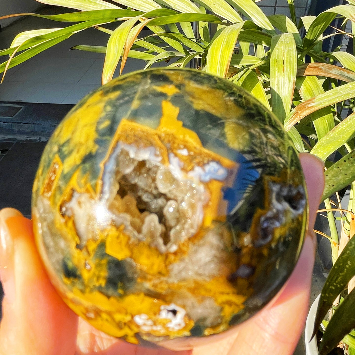 Peterite sphere