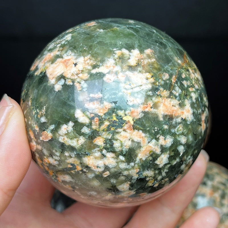 Natural Green Hair Crystal Sun Symbiotic Sphere Heal ing Gemstone Home Decor