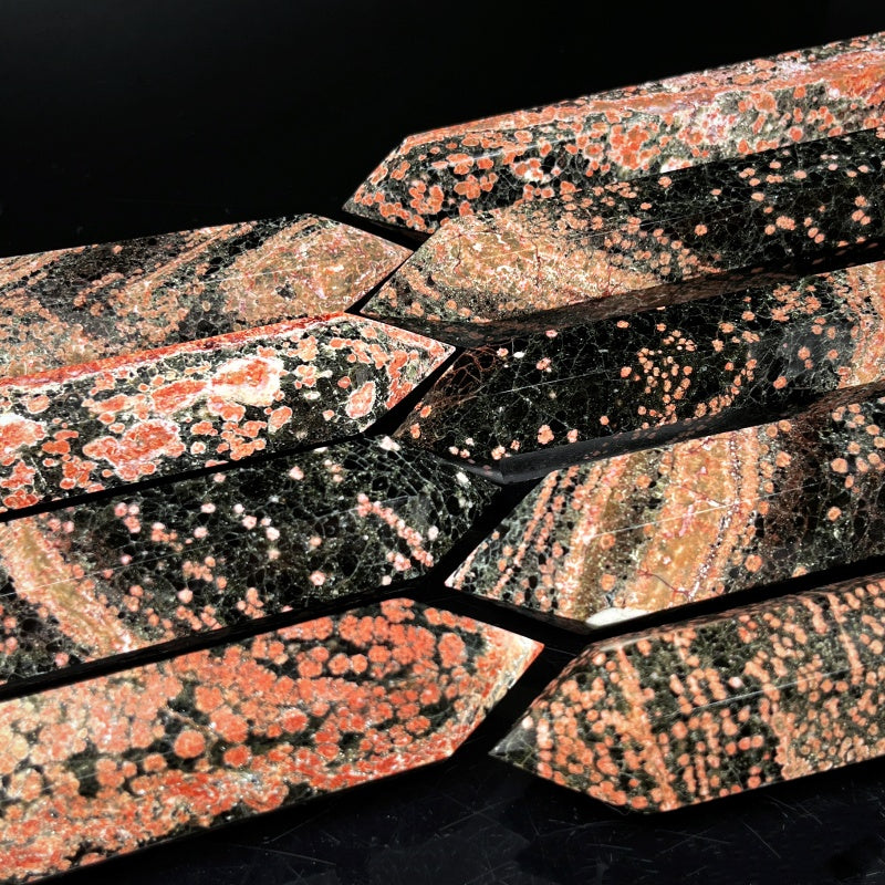 Natural Black and red leopard print stone single pointed pillar Heal ing Gemstone Home Decor