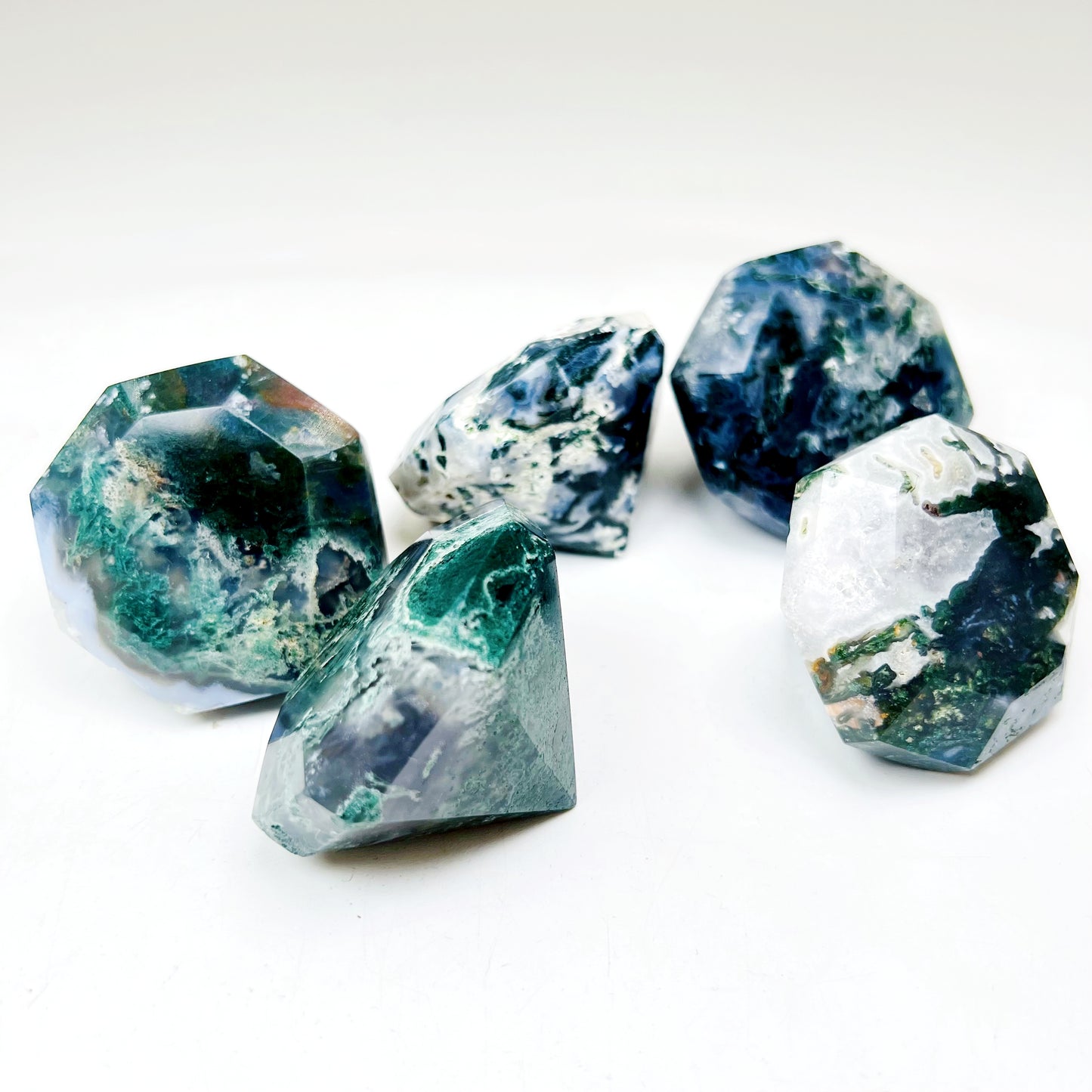Natural Ocean Water Grass Agate Carving Diamond Heal ing Gemstone Home Decor