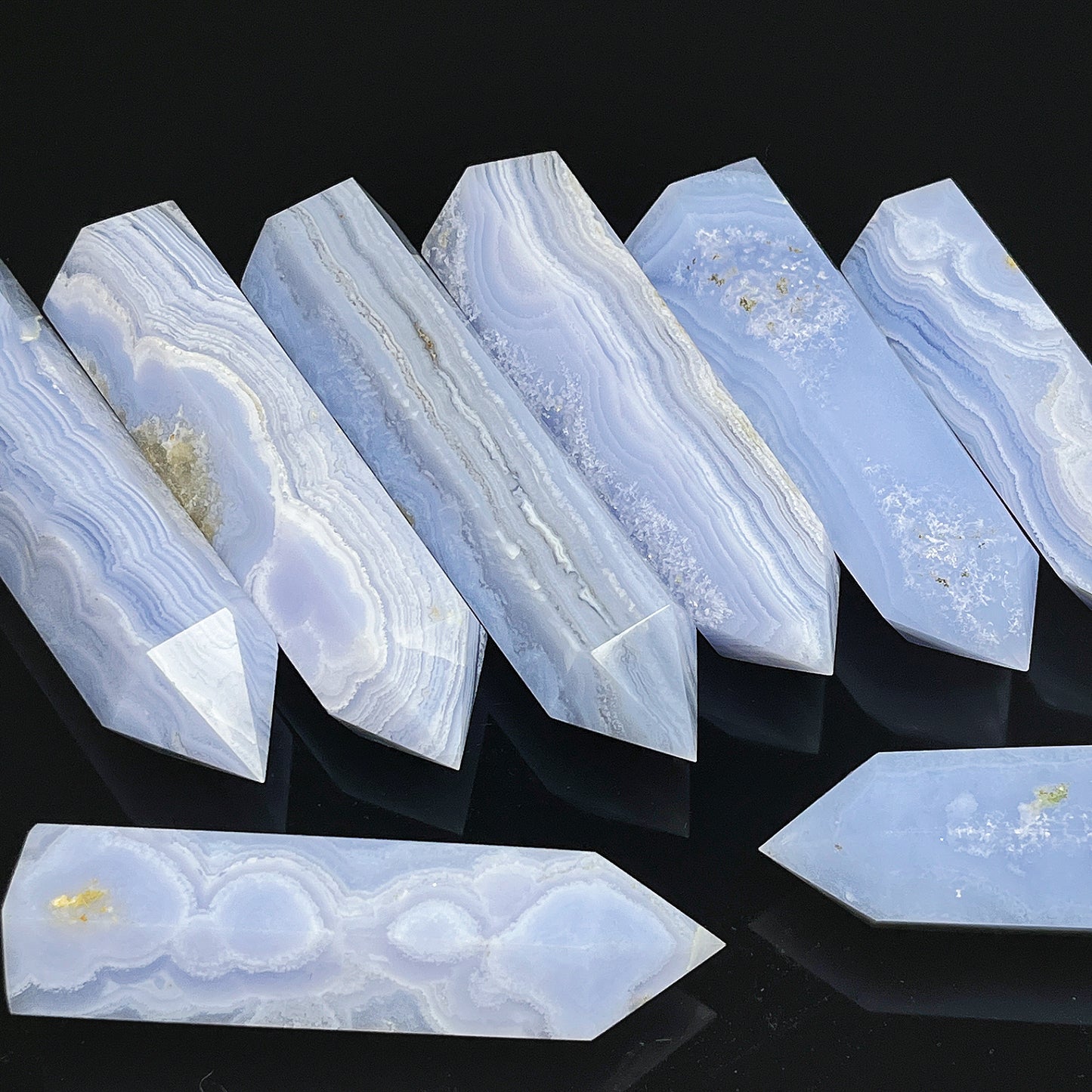 Natural Blue patterned agate single pointed pillar Heal ing Gemstone Home Decor