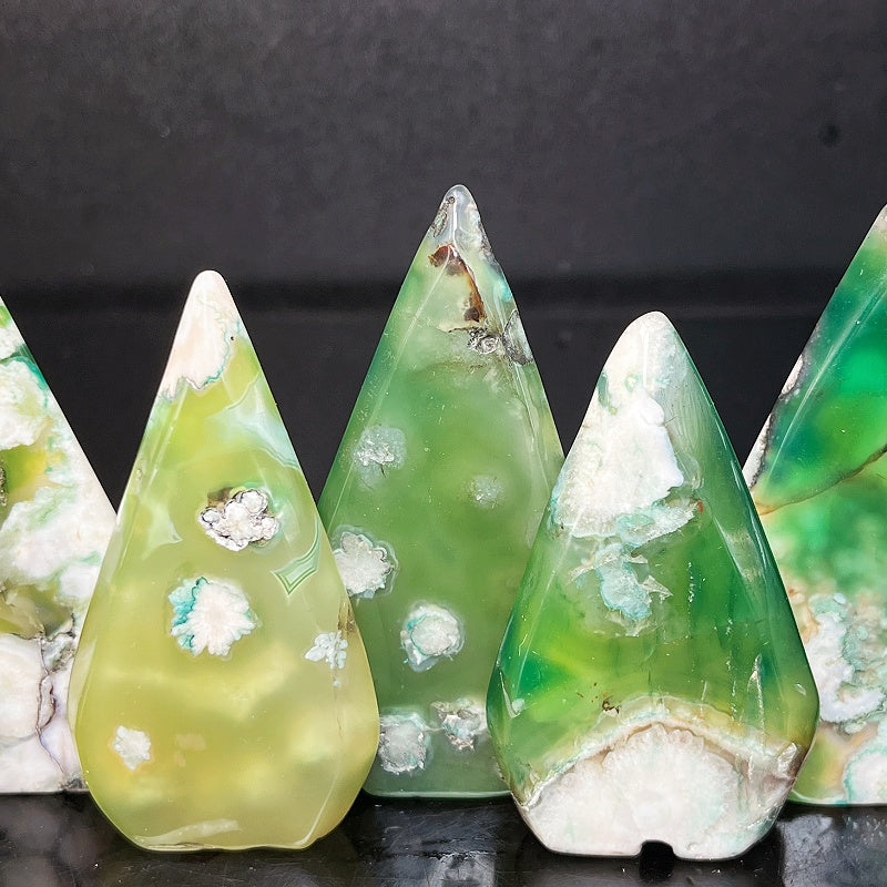 Natural Green Sakura Agate Sculpture Heal ing Gemstone Home Decor