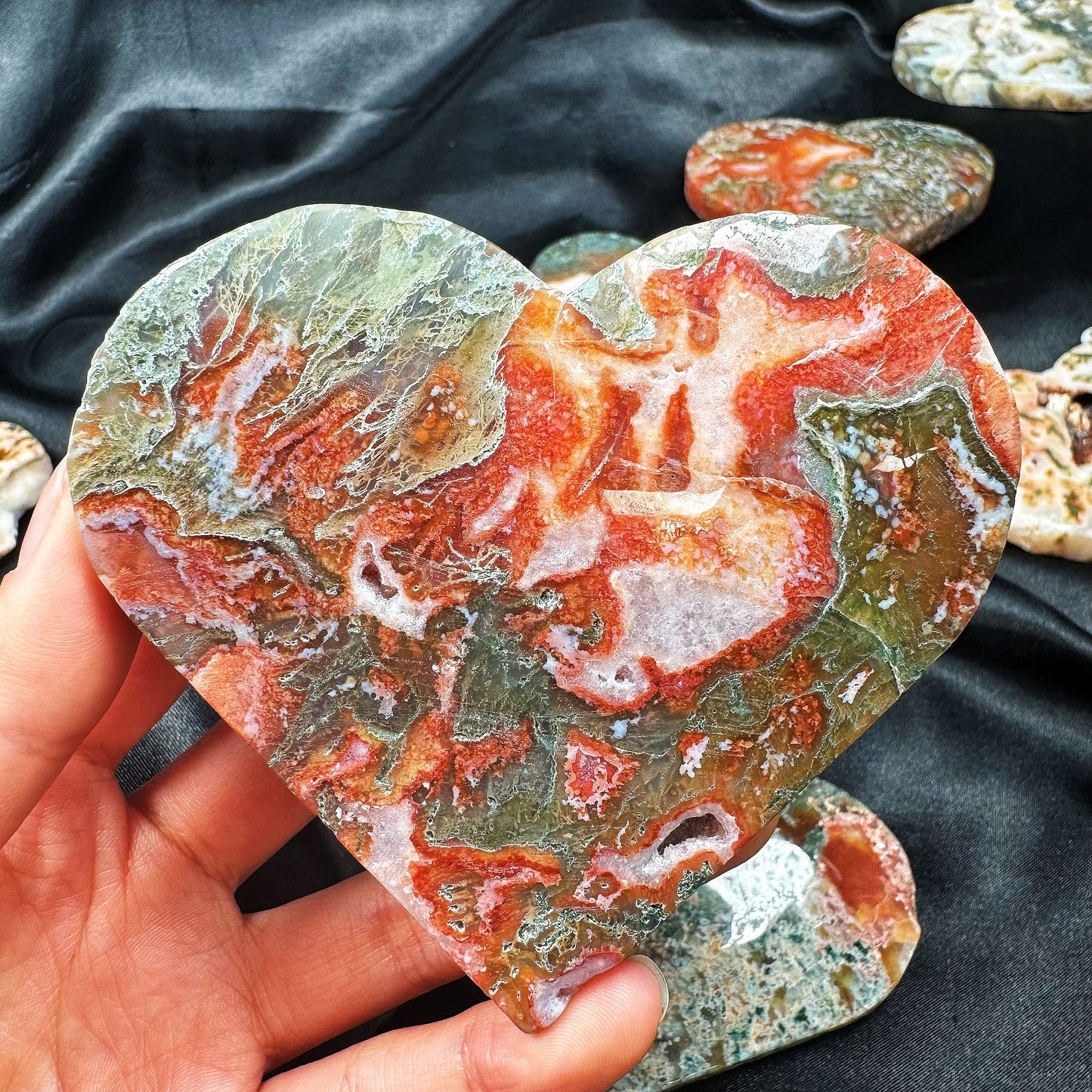 Natural Red Water Grass Agate Love Heal ing Gemstone Home Decor