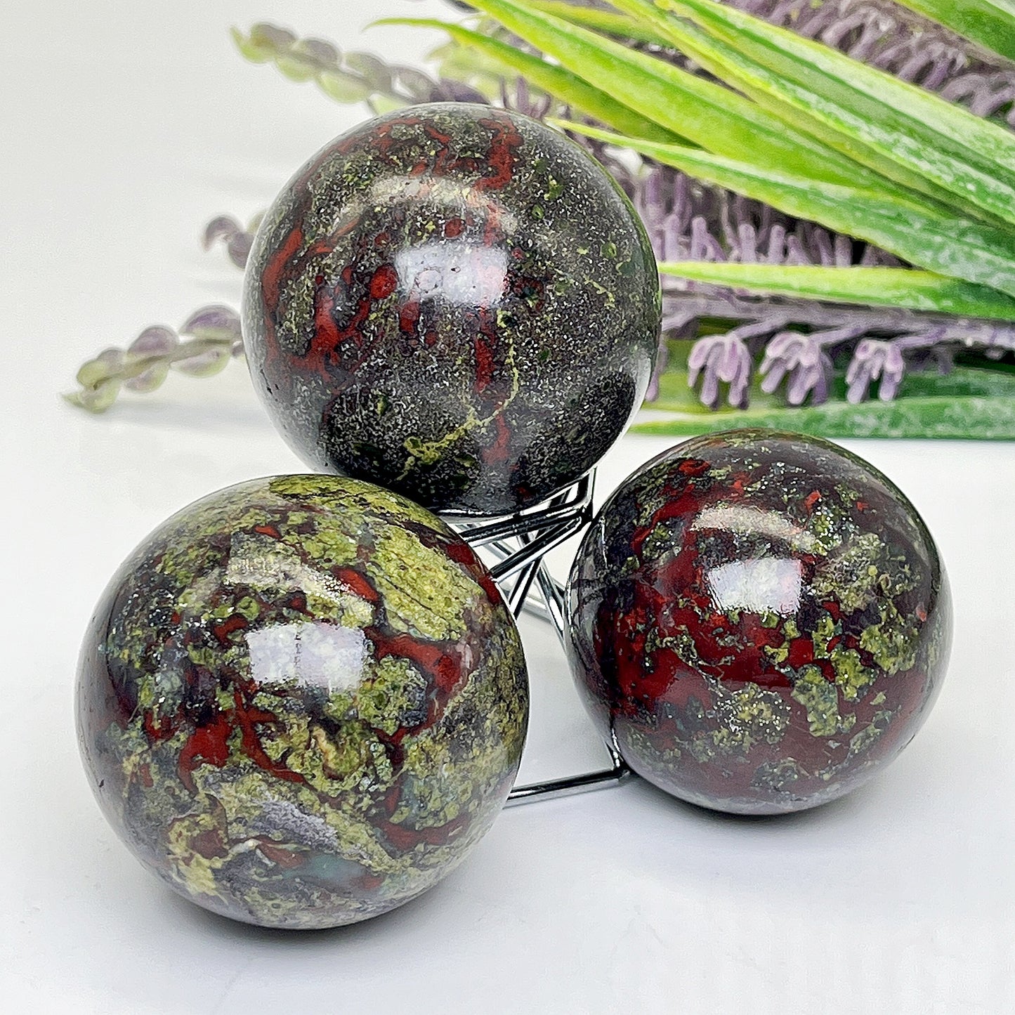 Natural Brazilian Blood Stone Ball Heal ing Gemstone Home Decor
