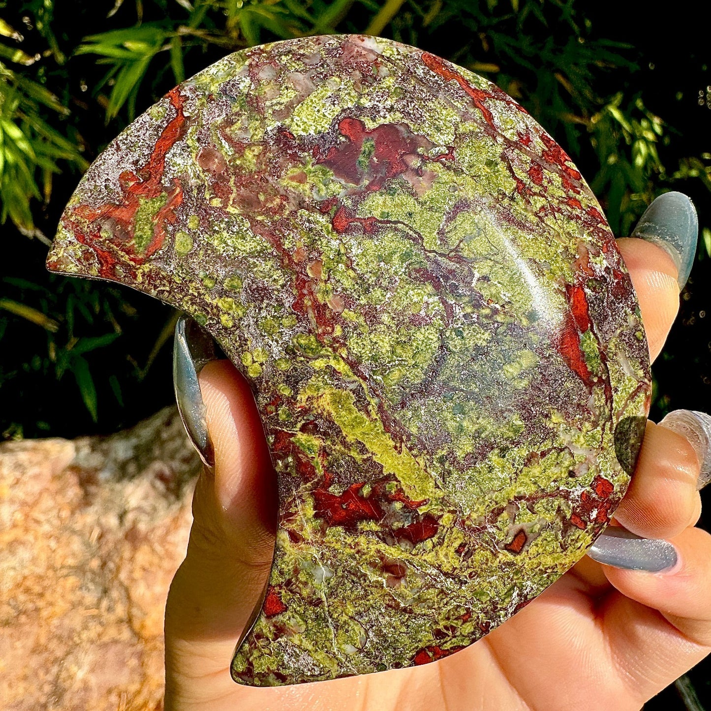 Natural Brazilian Bloodstone Moon Heal ing Gemstone Home Decor