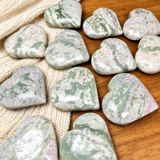 Natural Fangna Stone Love Heart Heal ing Gemstone Home Decor