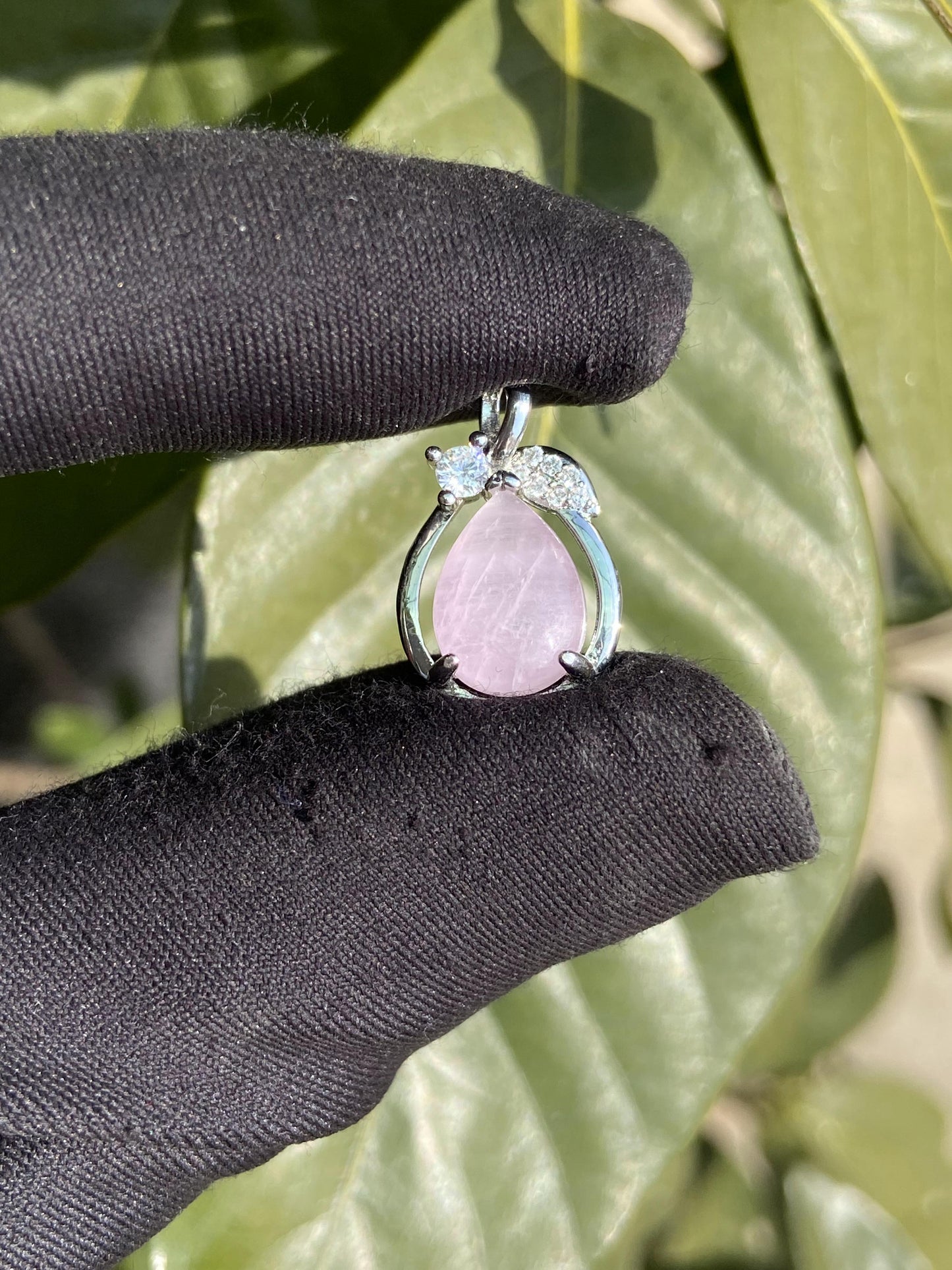 rose quartz pendants