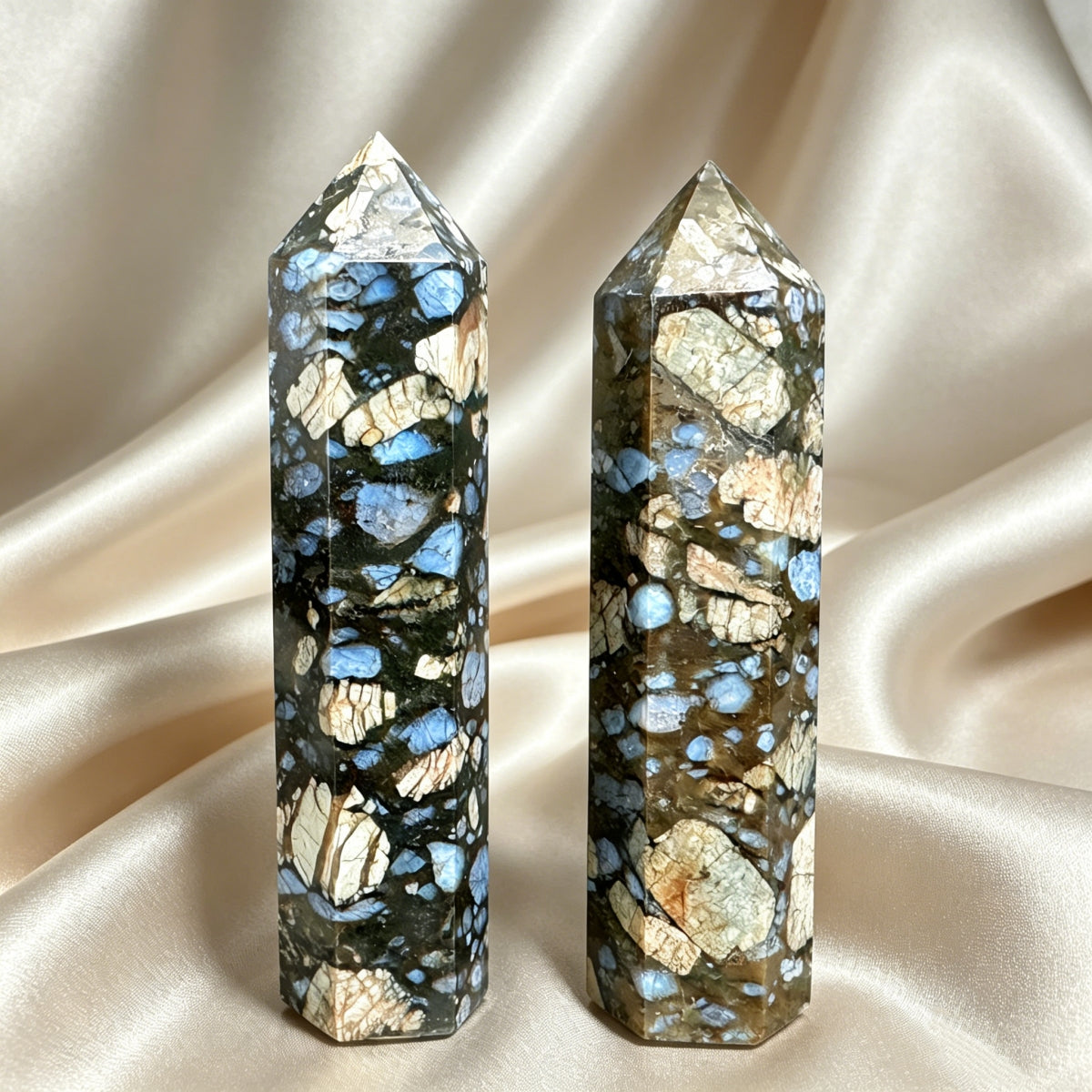 Natural Black and blue flashing single pointed pillar Heal ing Gemstone Home Decor