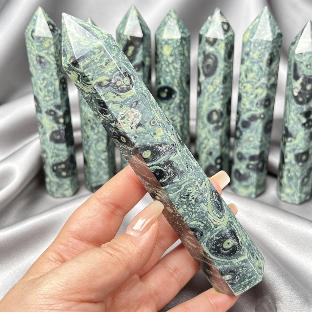 Natural Peacock eyed single pointed pillar Heal ing Gemstone Home Decor