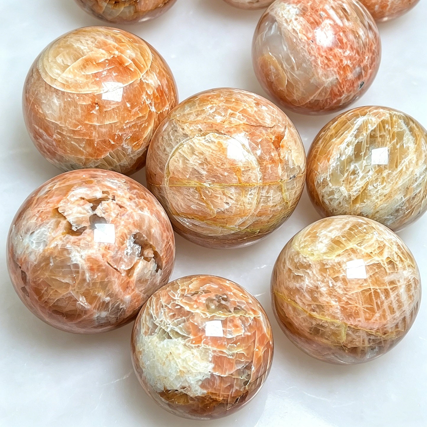Natural Sparkling Orange Stone Ball Heal ing Gemstone Home Decor