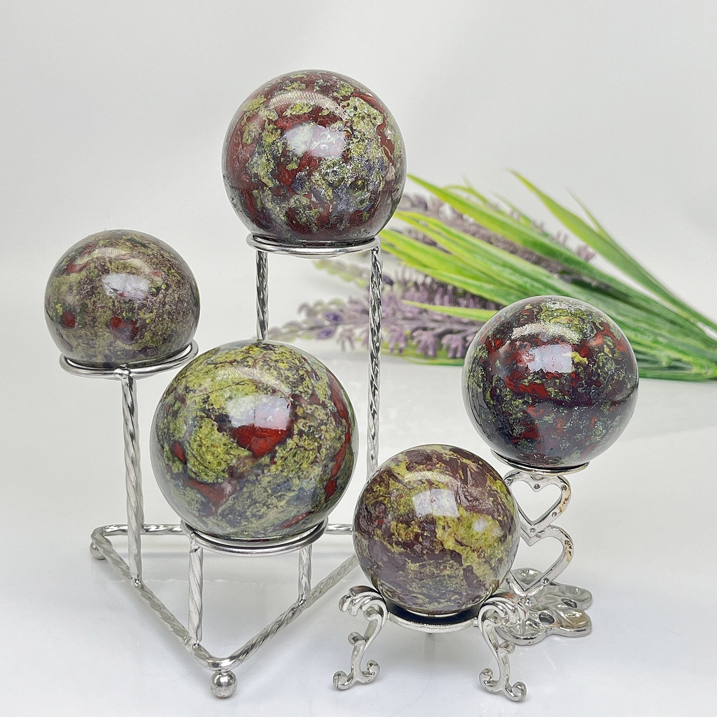 Natural Brazilian Blood Stone Ball Heal ing Gemstone Home Decor