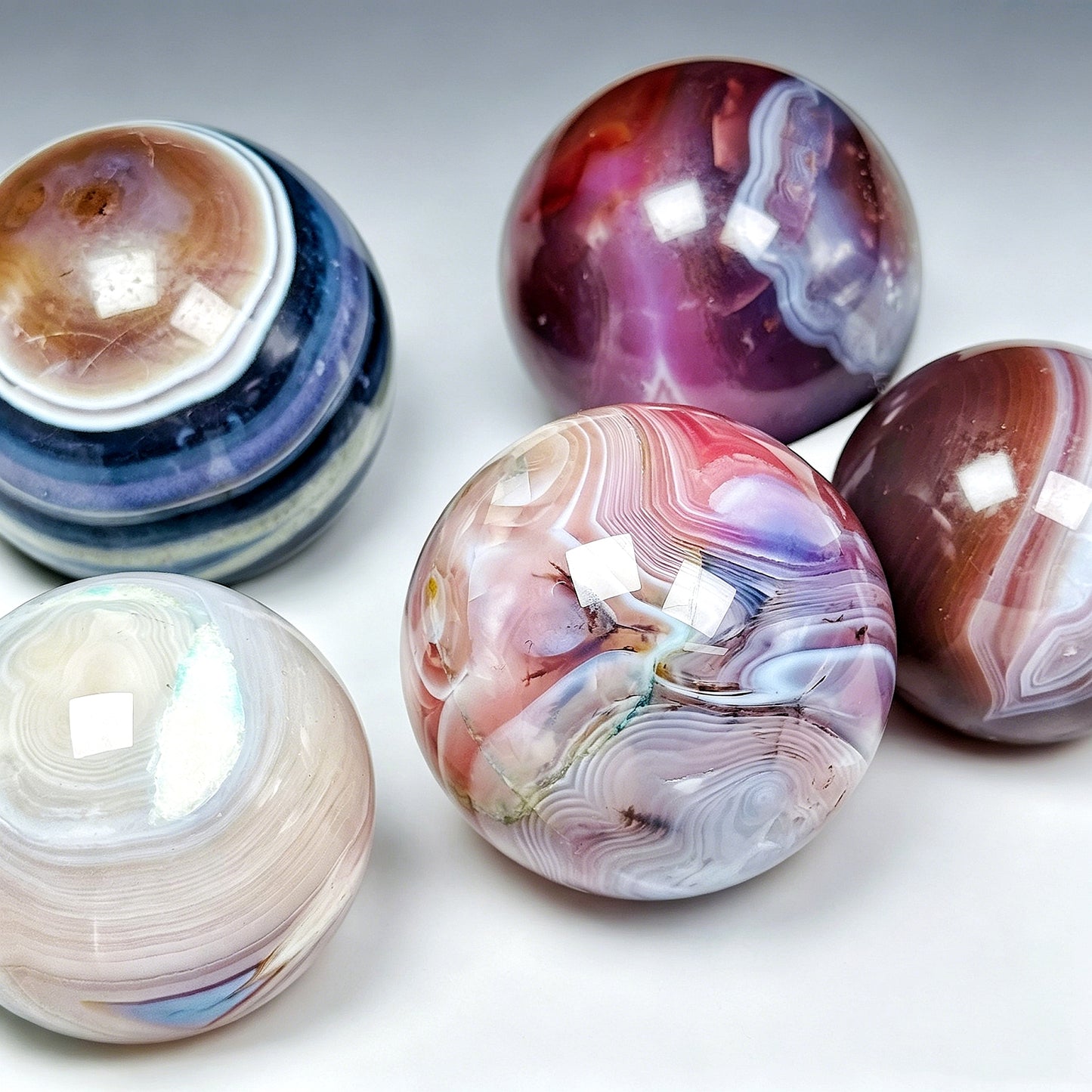 Natural Purple powder wrapped agate ball Heal ing Gemstone Home Decor