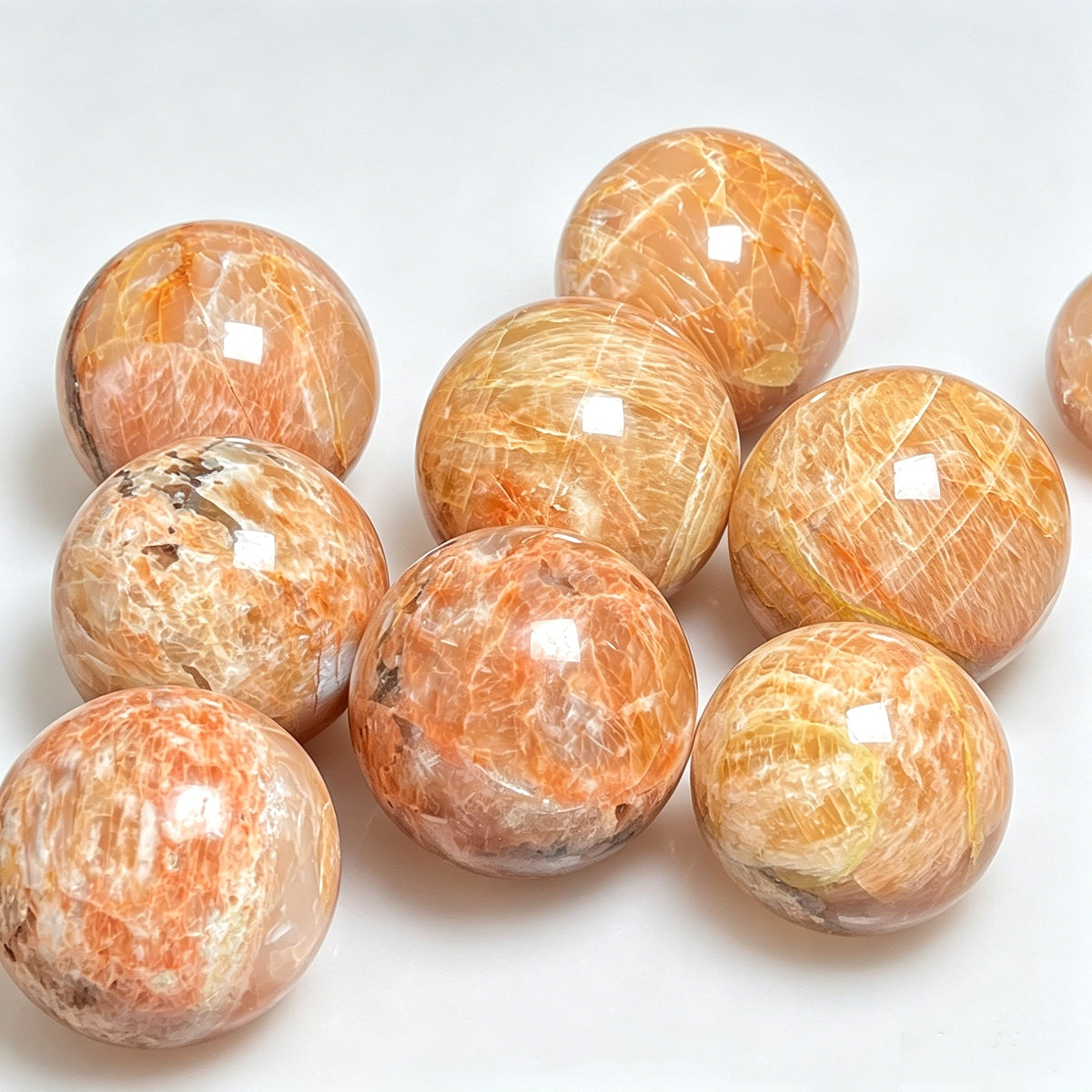 Natural Sparkling Orange Stone Ball Heal ing Gemstone Home Decor