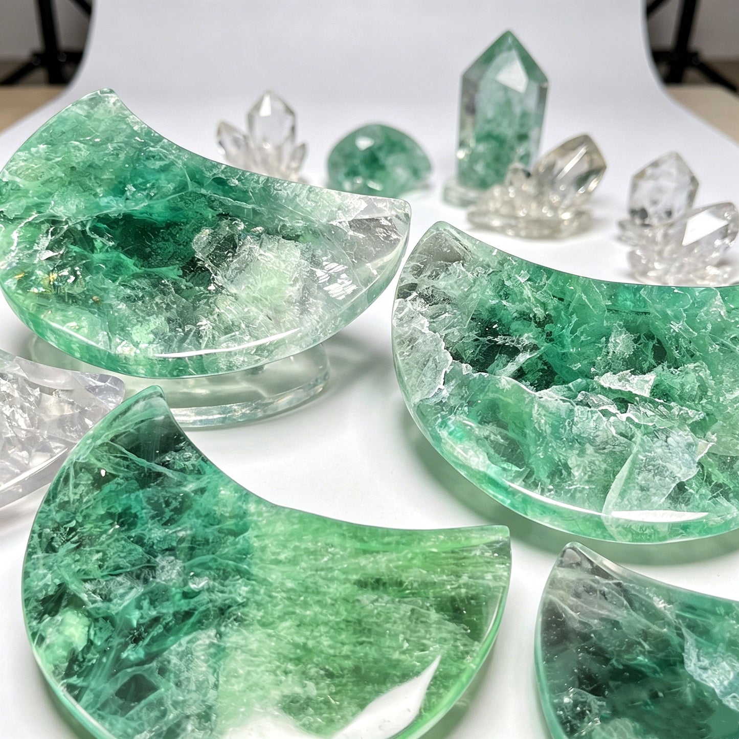 Natural Green fluorite carving moon Heal ing Gemstone Home Decor