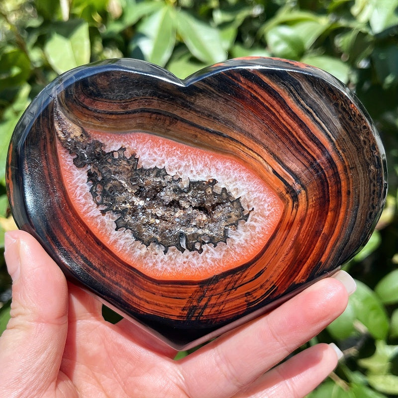 Natural Black and Red Twisted Silk Carved Heart Heal ing Gemstone Home Decor