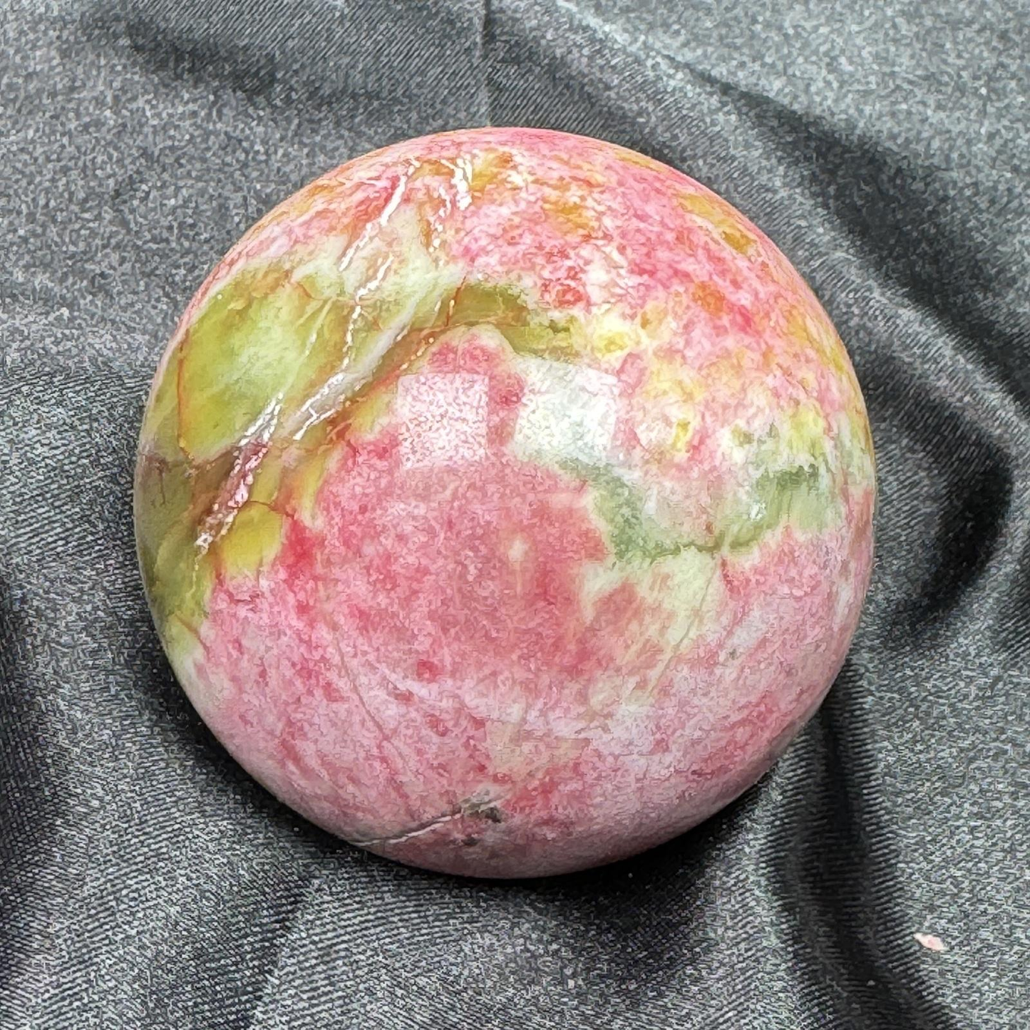 Natural Zoisite Sphere Crystal Ball Hot Sale Home Decoration Gift Polished Christmas Mascot Theme