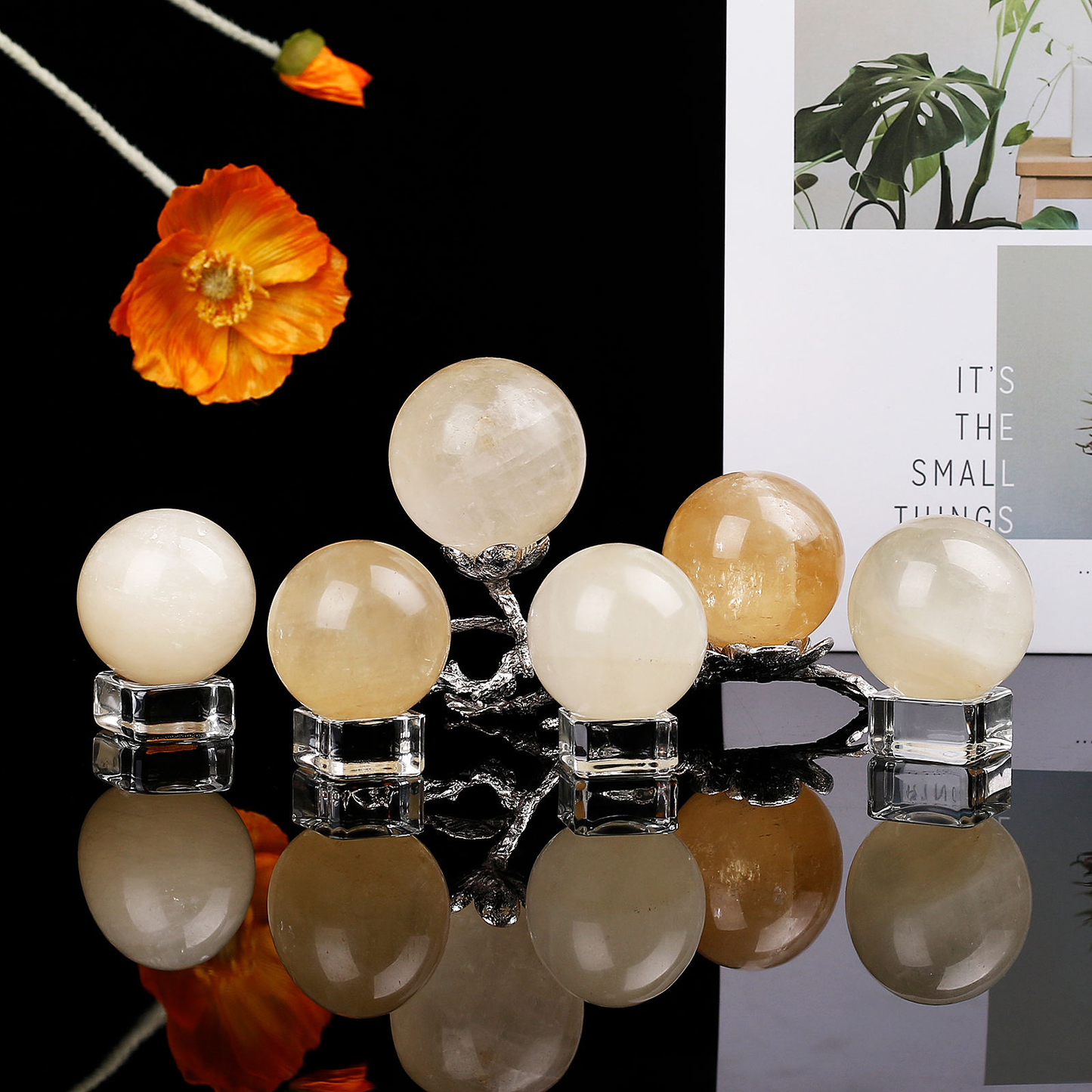 Natural Iceberg Stone Balls Crystal Ball Heal ing Gemstone Home Decor