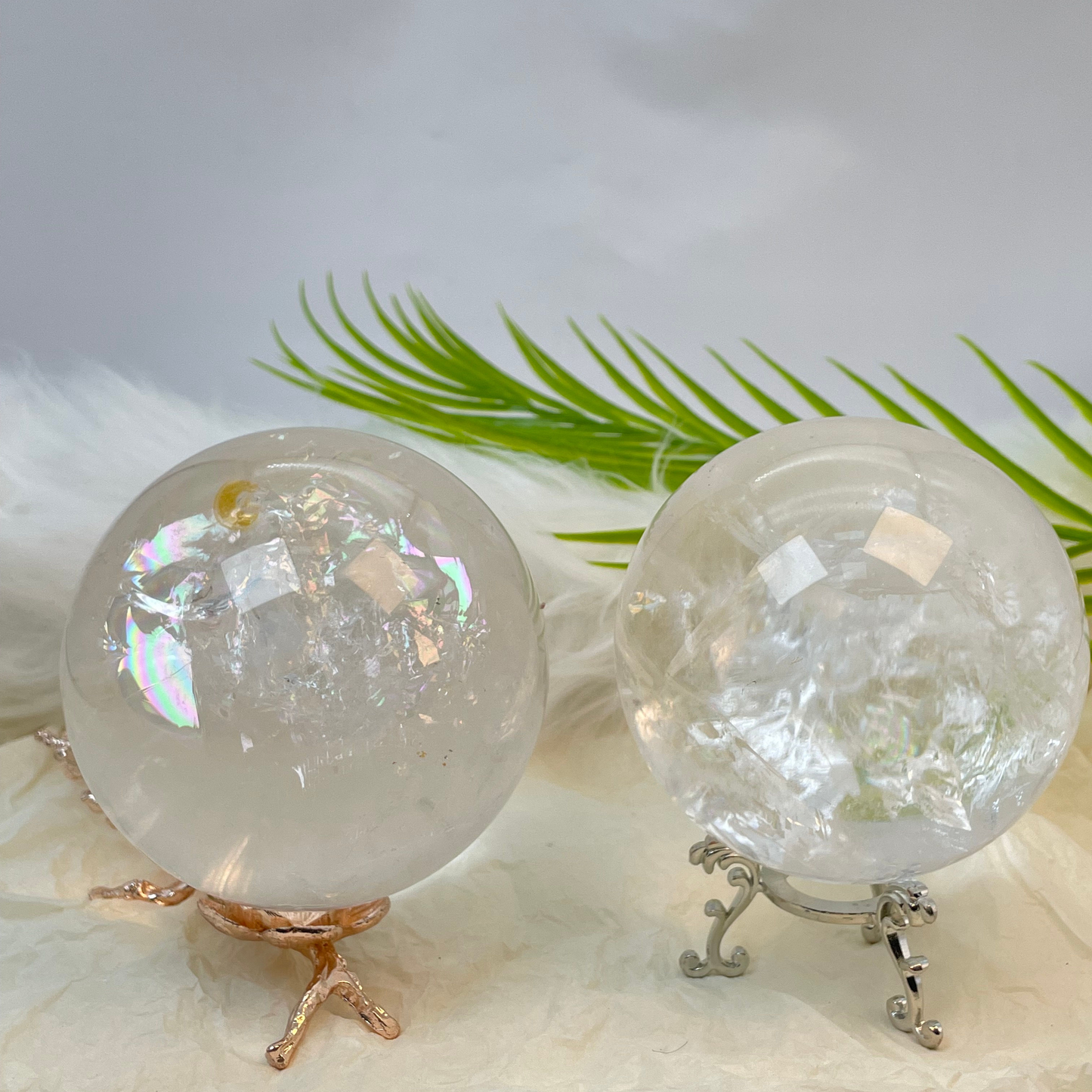 Healing Sphere Polished Clear Quartz Gemstone Ball for Home Decoration