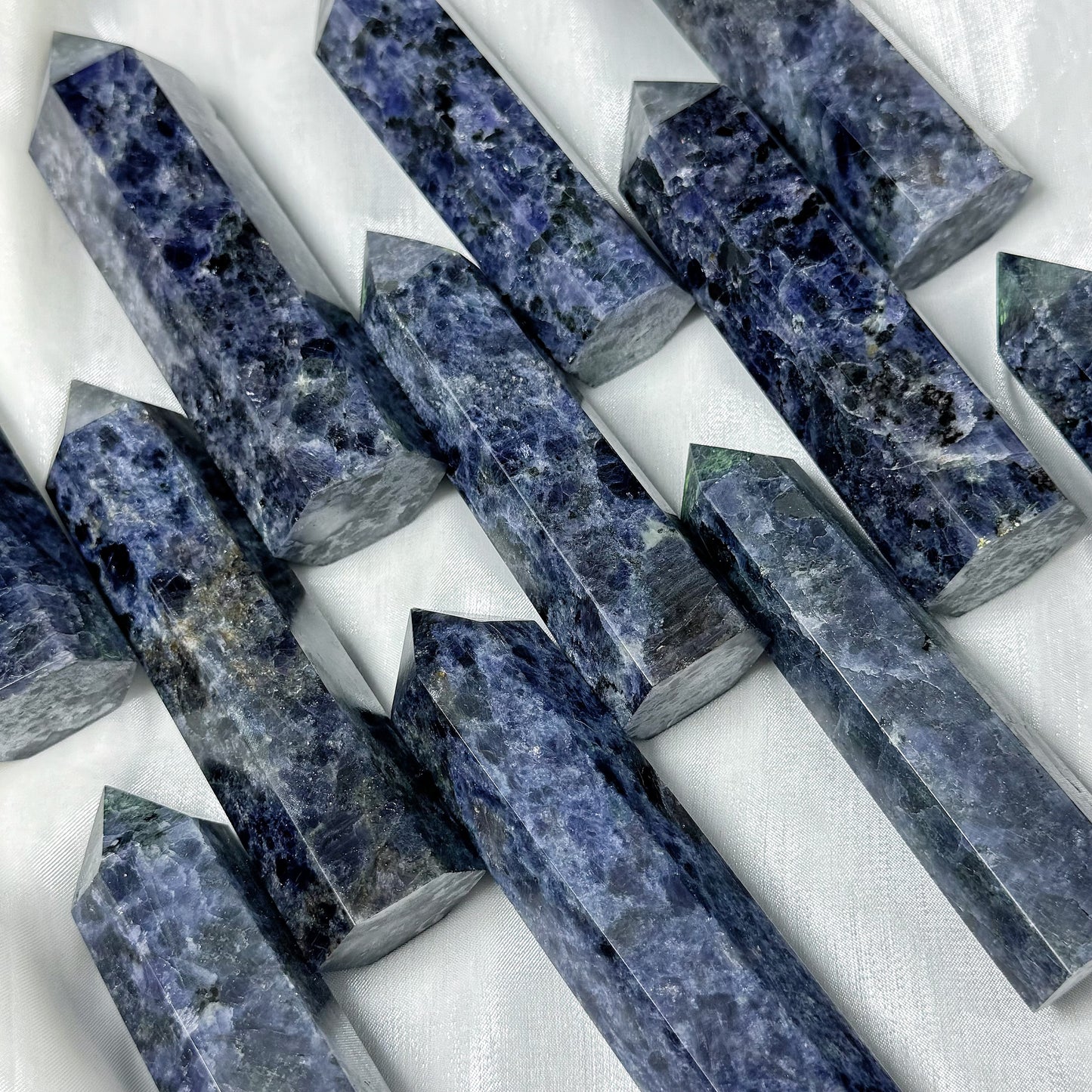 Natural Cordierite single pointed column Heal ing Gemstone Home Decor