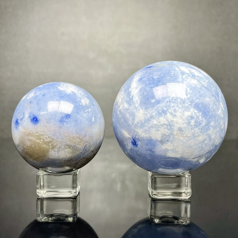 Natural Fluorescent blue patterned stone ball Heal ing Gemstone Home Decor
