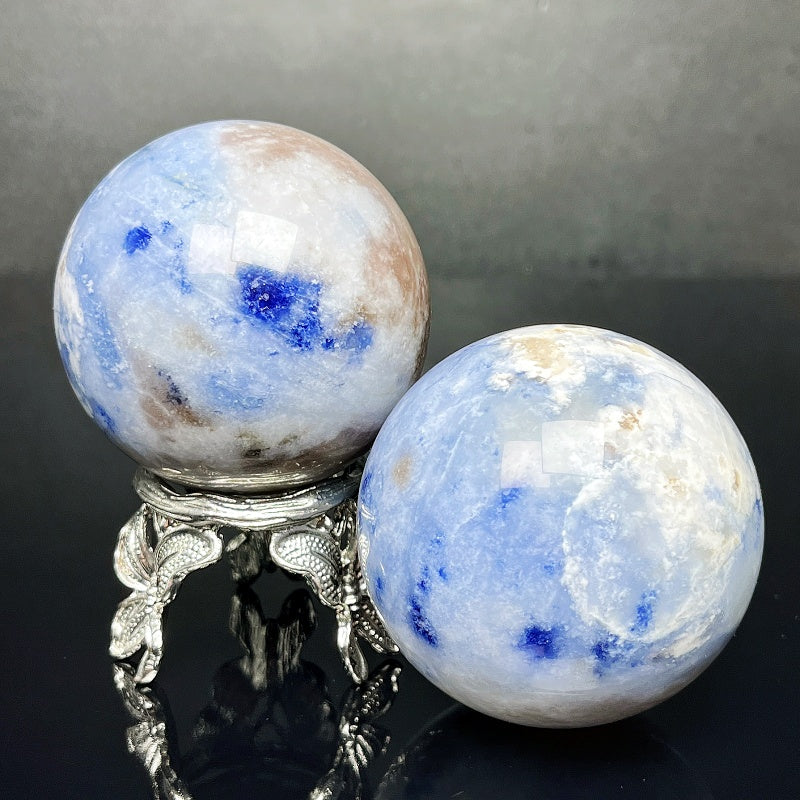 Natural Fluorescent blue patterned stone ball Heal ing Gemstone Home Decor