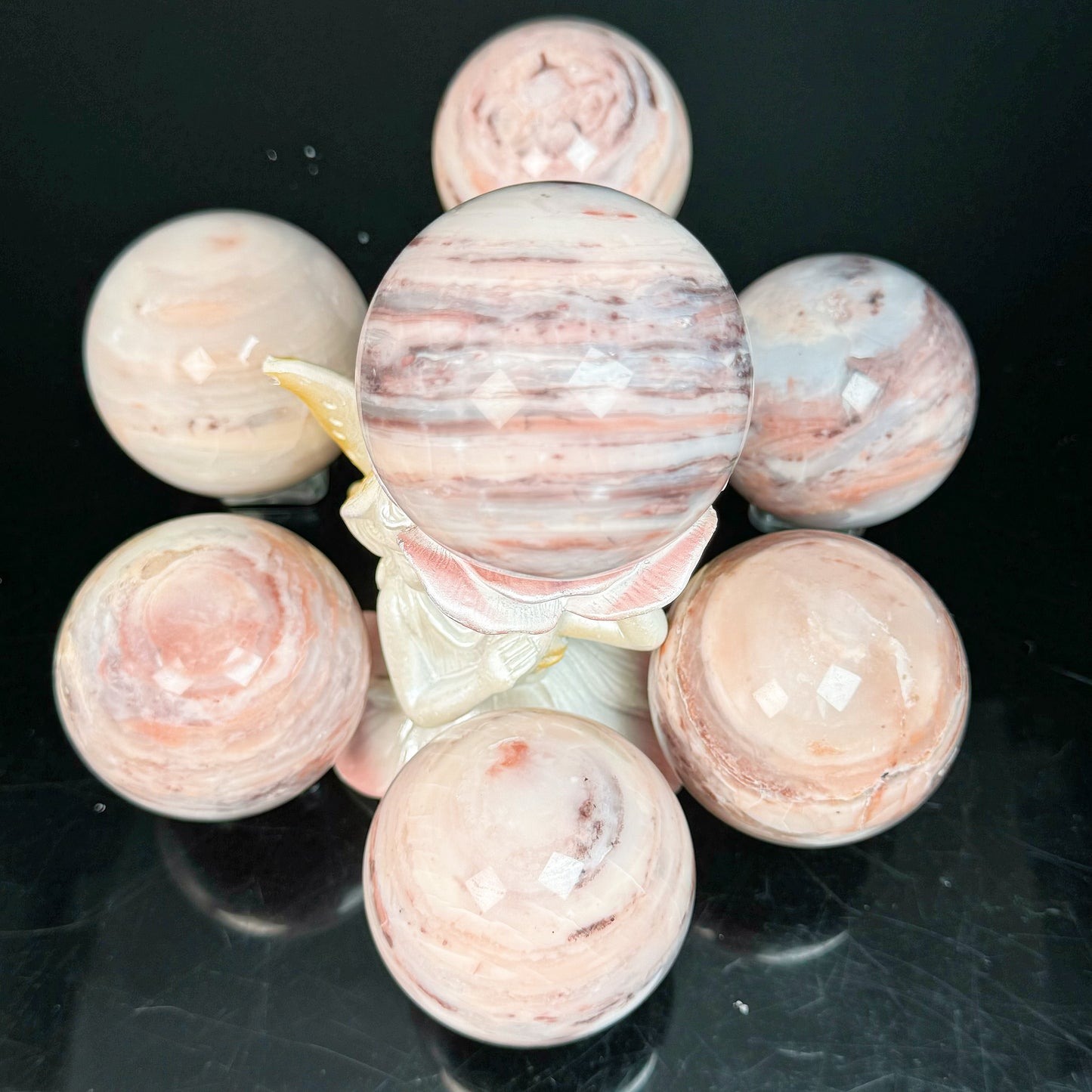 Natural Peach blossom stone ball Heal ing Gemstone Home Decor