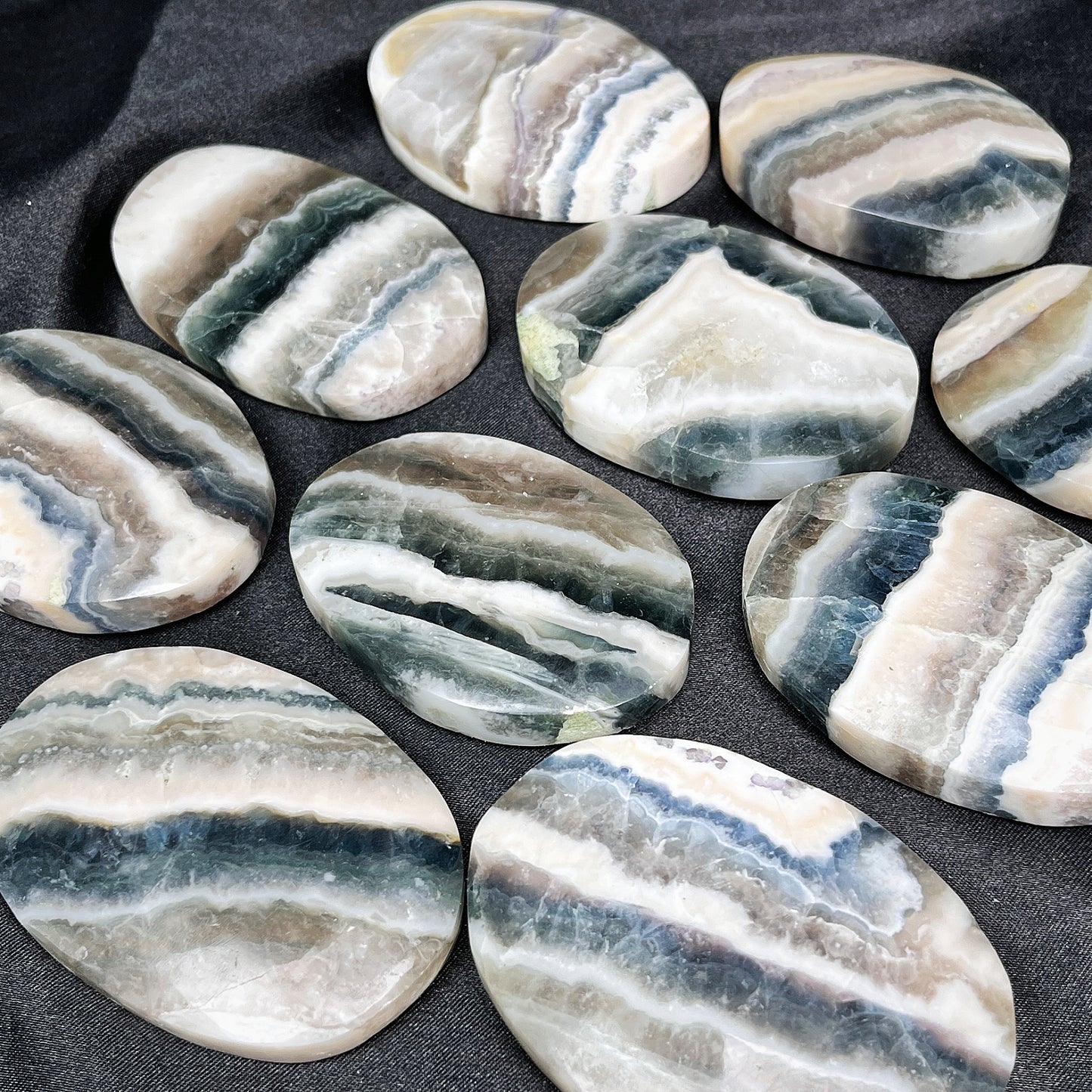 Natural Playing with fluorescent fluorite Healing  Gemstone Home Decor