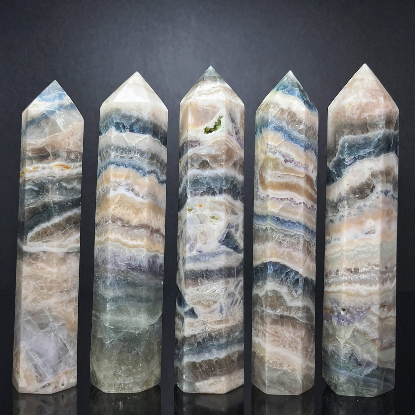 Natural Fluorescent fluorite agate single pointed column Heal ing Gemstone Home Decor