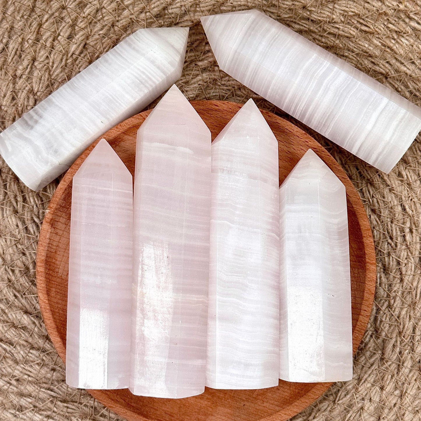 Natural Fenfang Jie Single pointed Column Heal ing Gemstone Home Decor