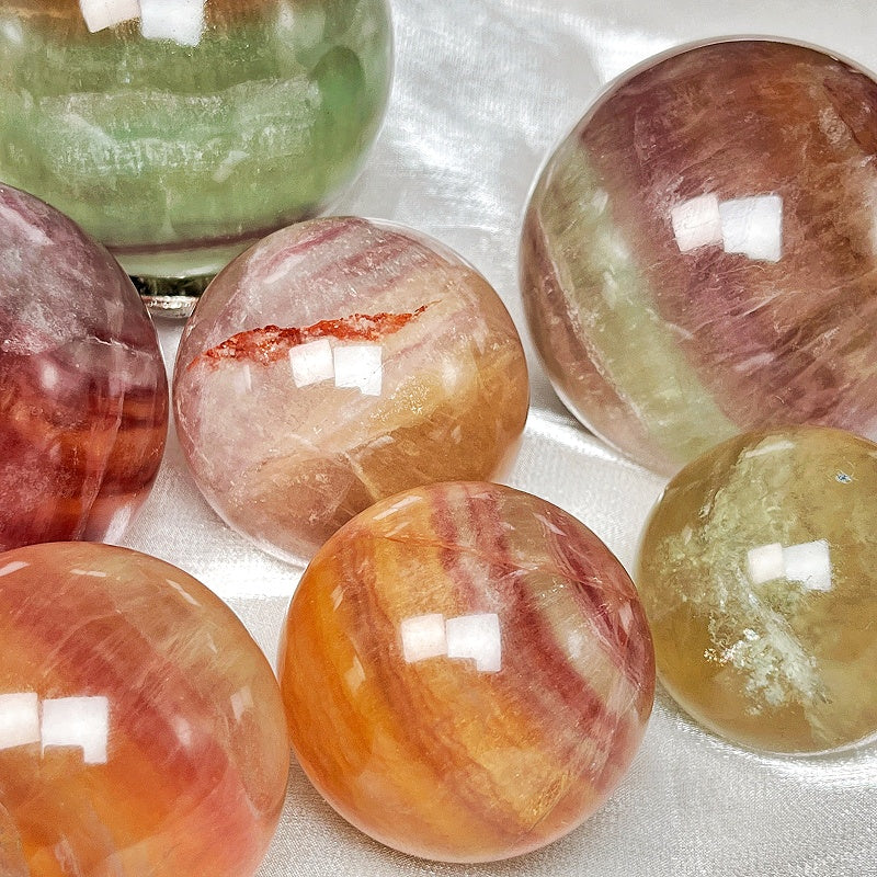 Natural Candy Firefly Stone Ball Heal ing Gemstone Home Decor