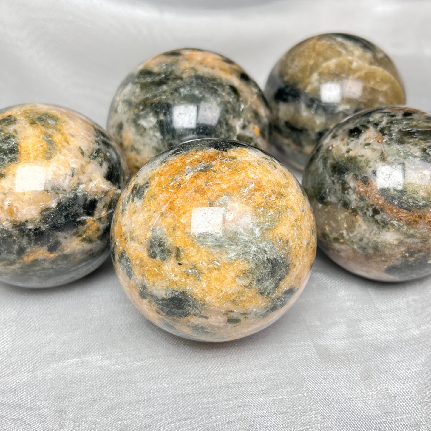 Natural Tiger skin mica ball Heal ing Gemstone Home Decor