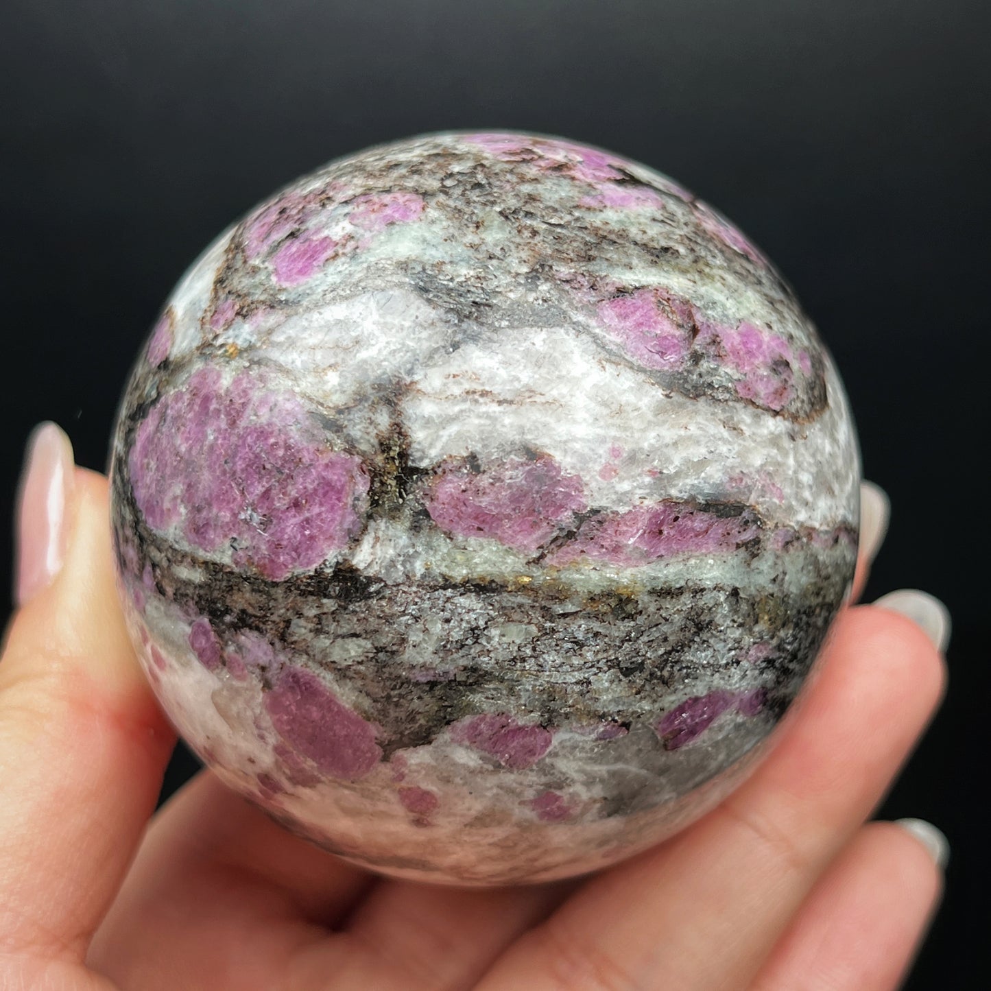 Natural Red Treasure Thousand Layer Stone Ball Heal ing Gemstone Home Decor