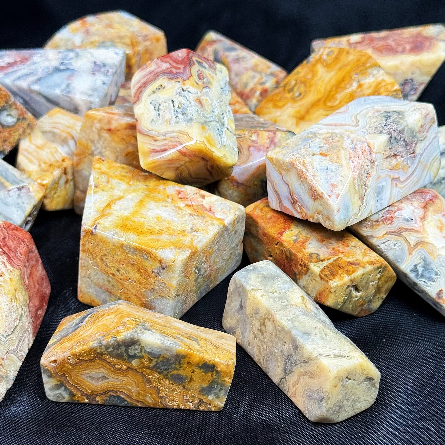Natural Crazy Agate Random Form Heal ing Gemstone Home Decor