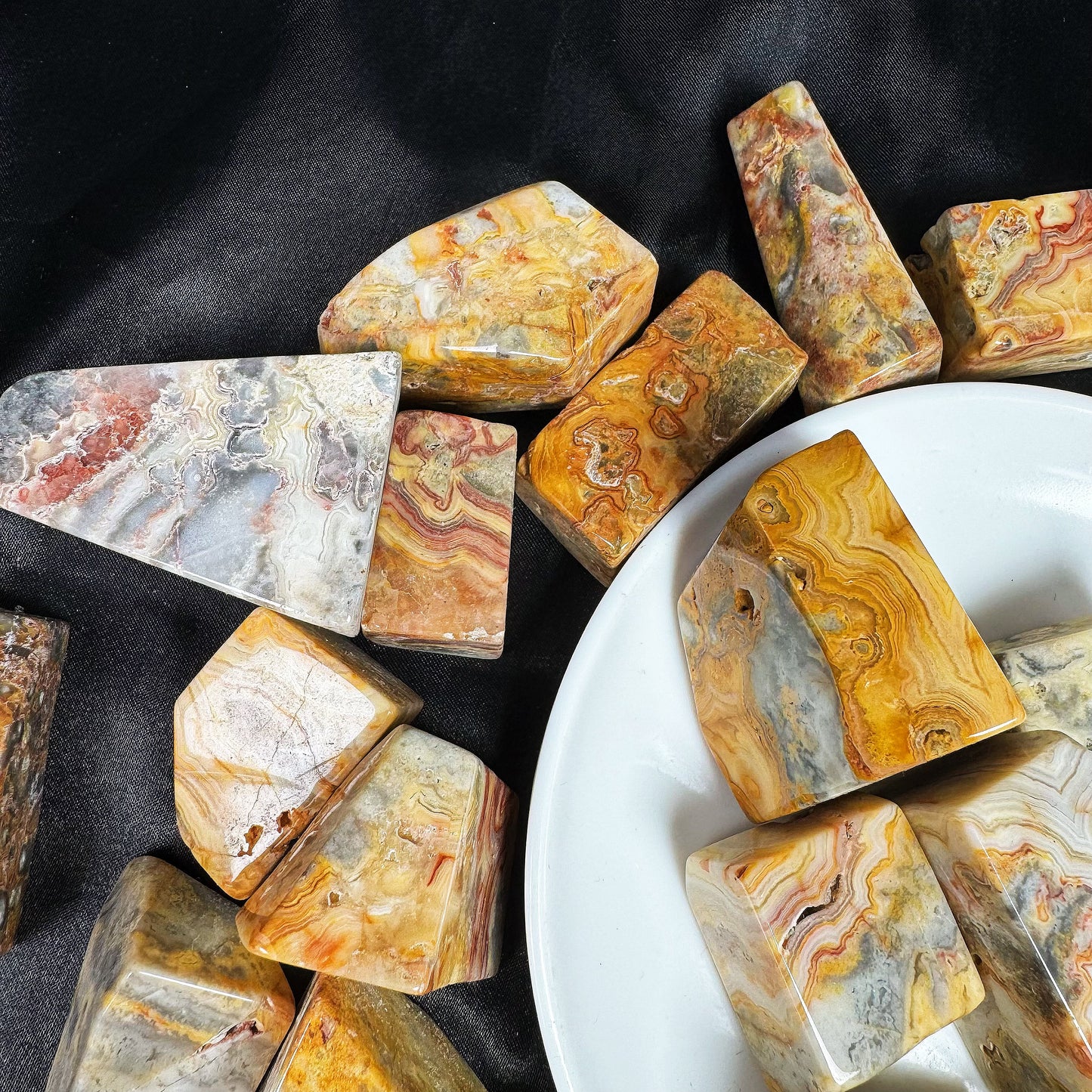 Natural Crazy Agate Random Form Heal ing Gemstone Home Decor