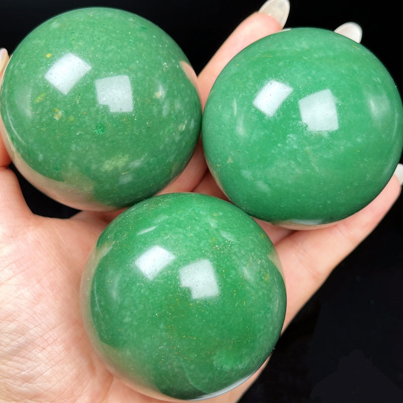 Natural Green Dongling Ball Heal ing Gemstone Home Decor