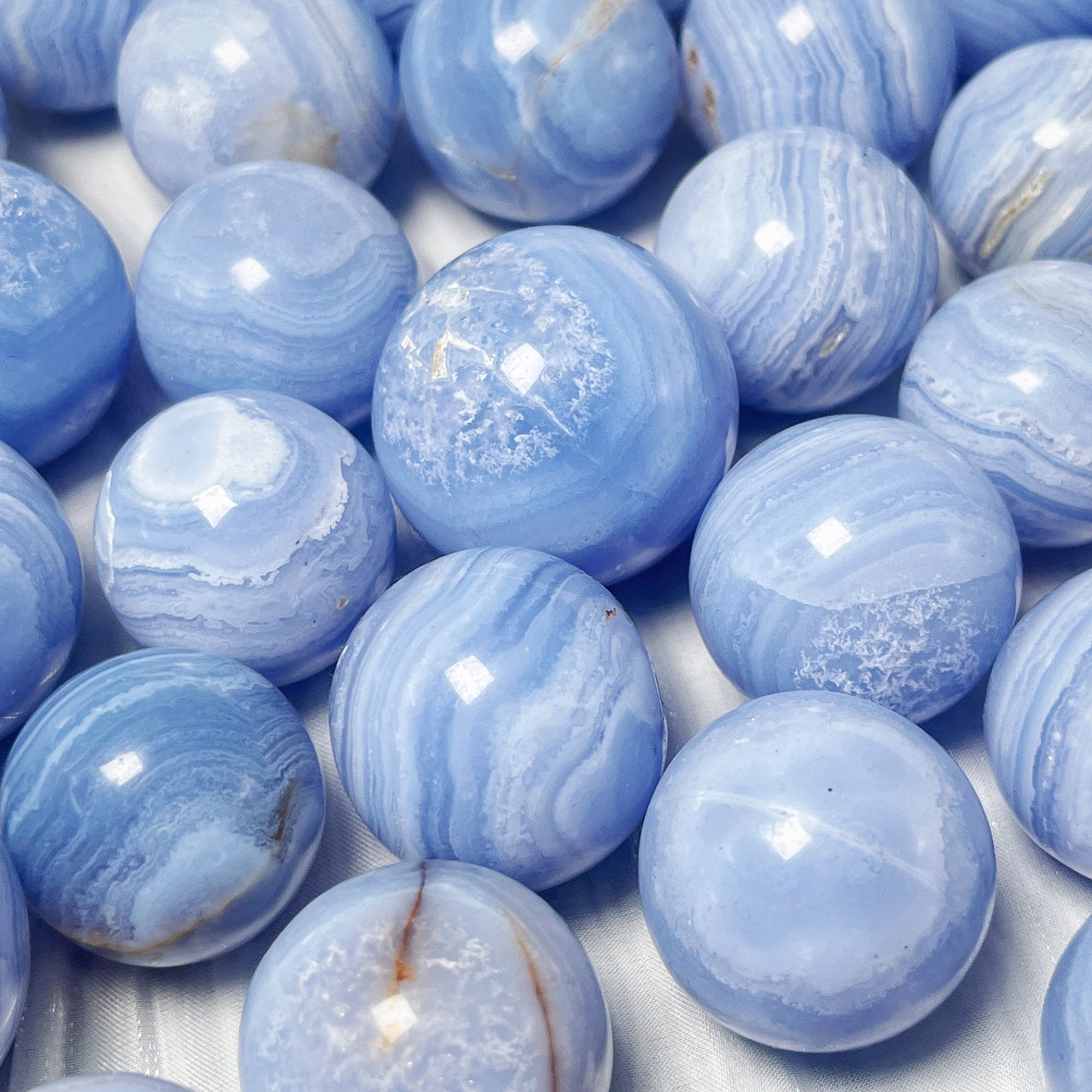 Natural Crystal Cave Blue Pattern Agate Ball Heal ing Gemstone Home Decor