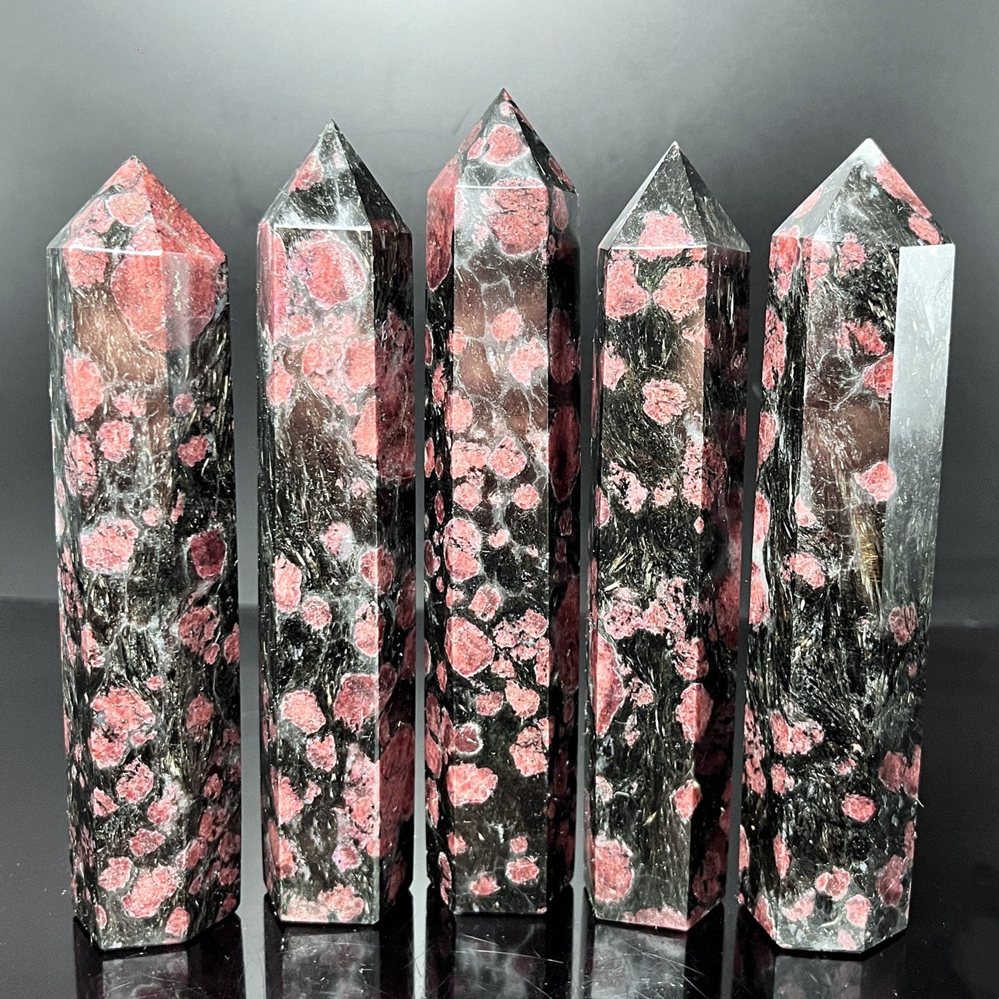 Natural Garnet single pointed pillar Heal ing Gemstone Home Decor