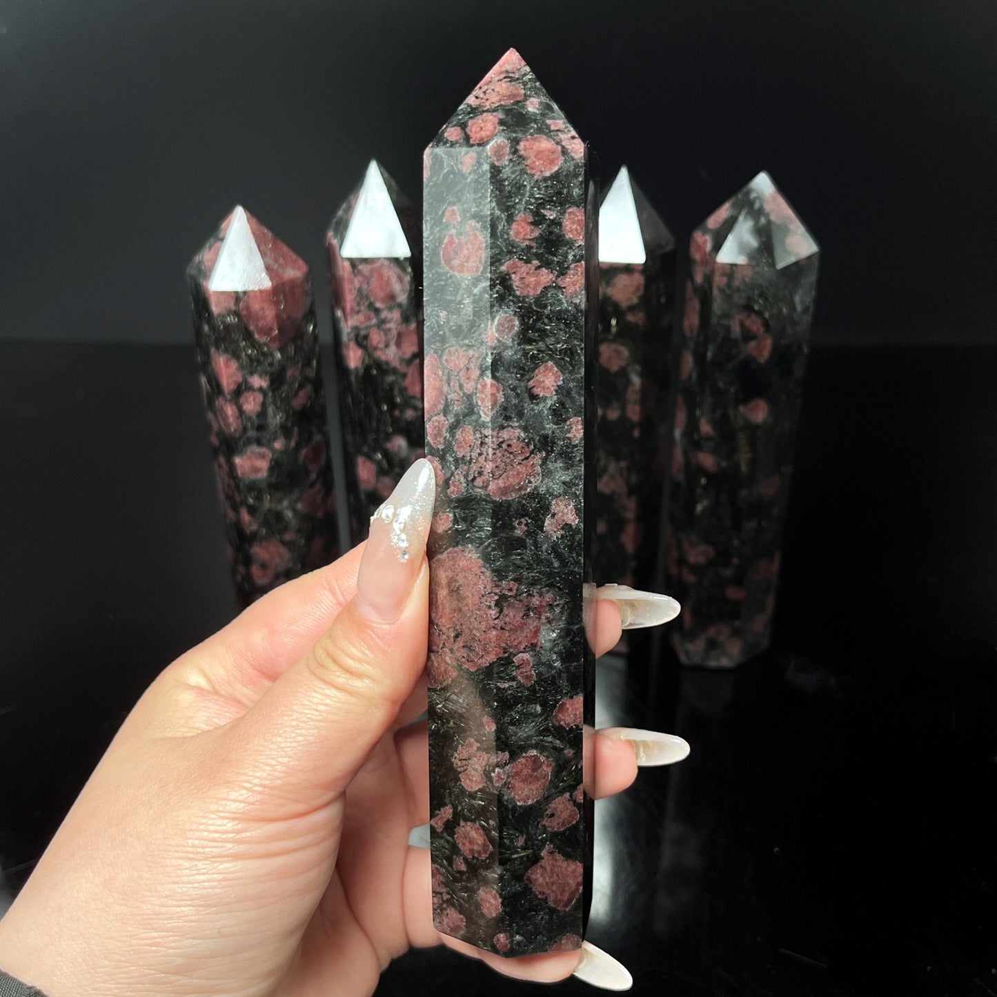 Natural Garnet single pointed pillar Heal ing Gemstone Home Decor