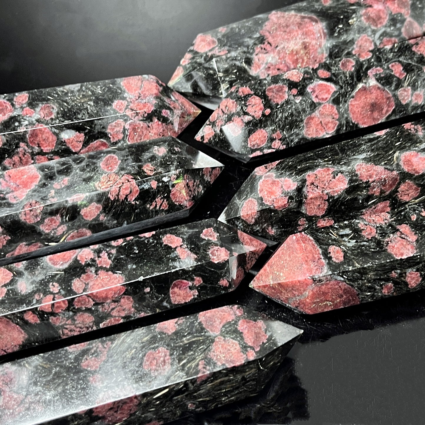 Natural Garnet single pointed pillar Heal ing Gemstone Home Decor