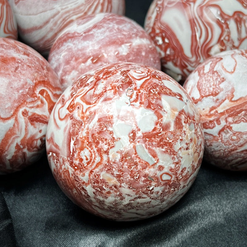 Natural Red patterned Mexican agate ball Heal ing Gemstone Home Decor