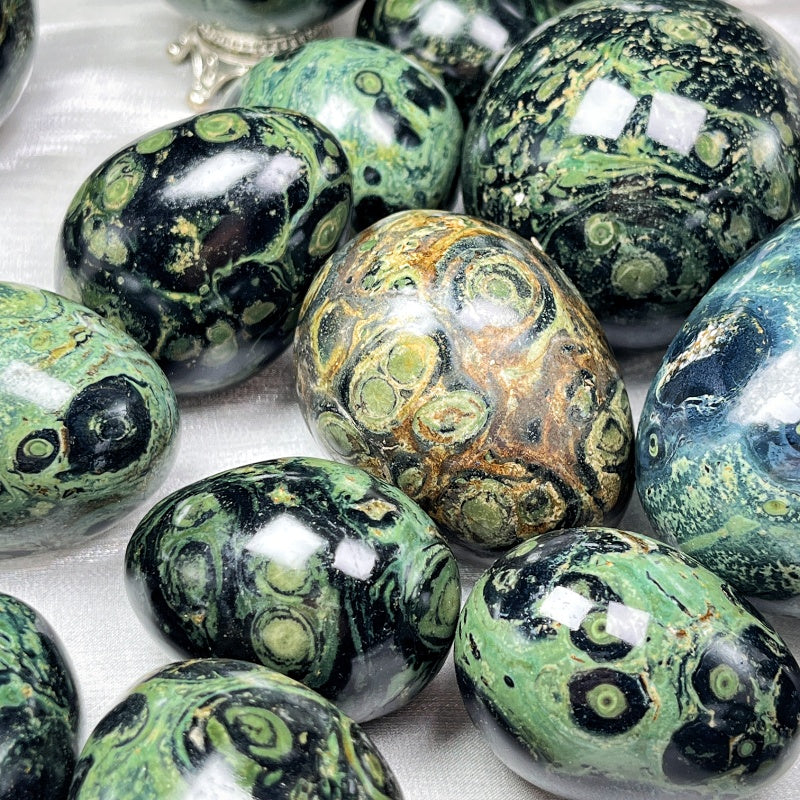 Natural  Peacock Eye Egg Heal ing Gemstone Home Decor