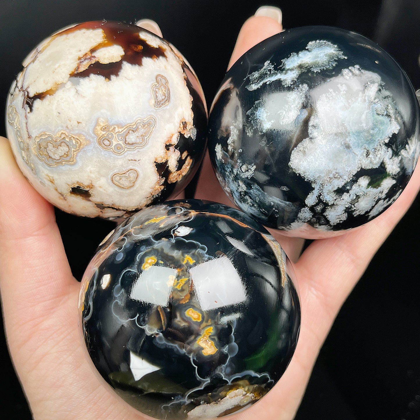Natural Black cherry blossom agate ball Heal ing Gemstone Home Decor