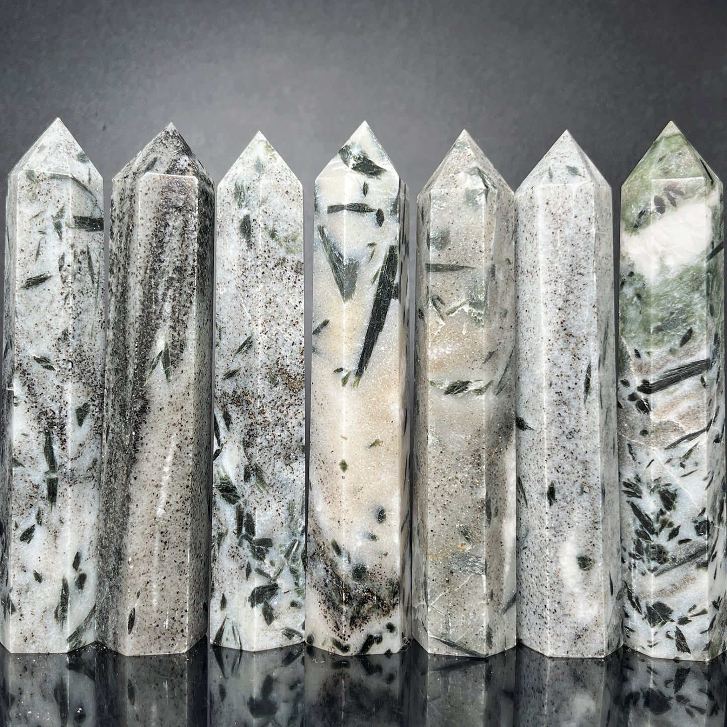 Natural Green tourmaline single pointed pillar Heal ing Gemstone Home Decor