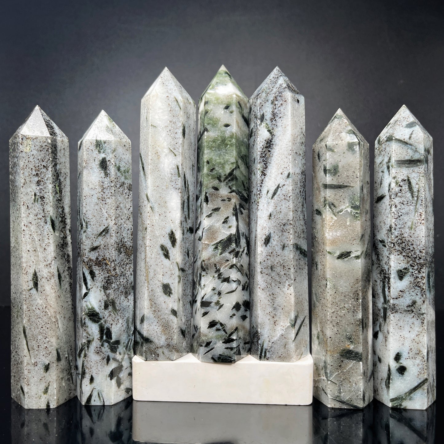 Natural Green tourmaline single pointed pillar Heal ing Gemstone Home Decor