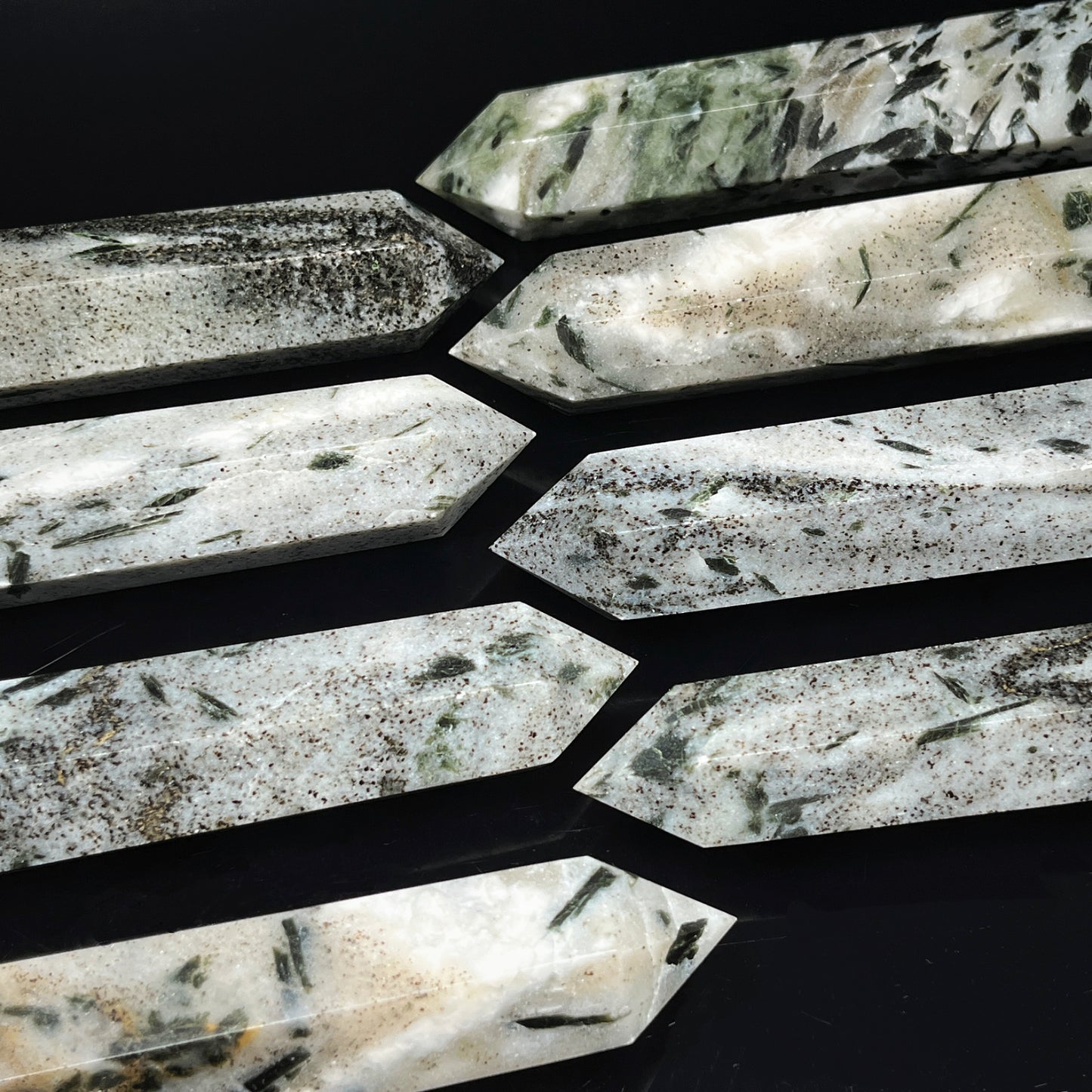 Natural Green tourmaline single pointed pillar Heal ing Gemstone Home Decor