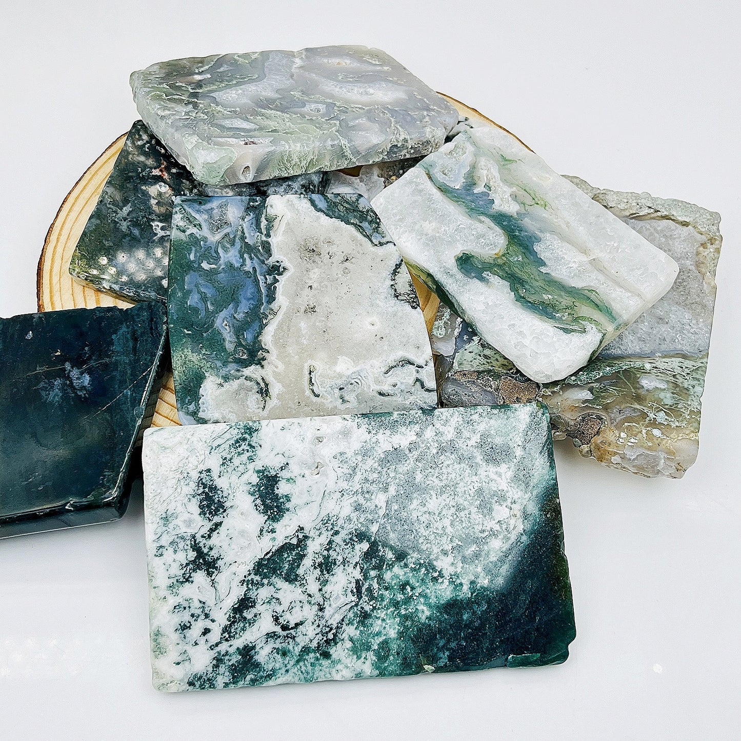 Natural Water grass agate flakes Heal ing Gemstone Home Decor