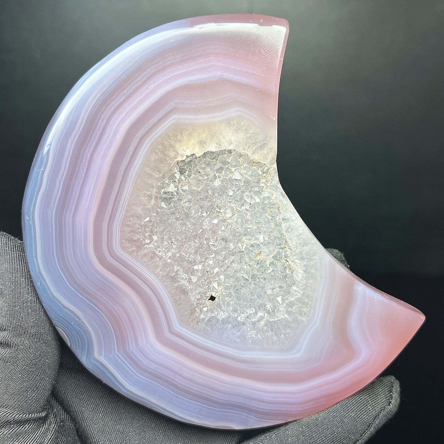 Natural Twisted agate carving moon Heal ing Gemstone Home Decor