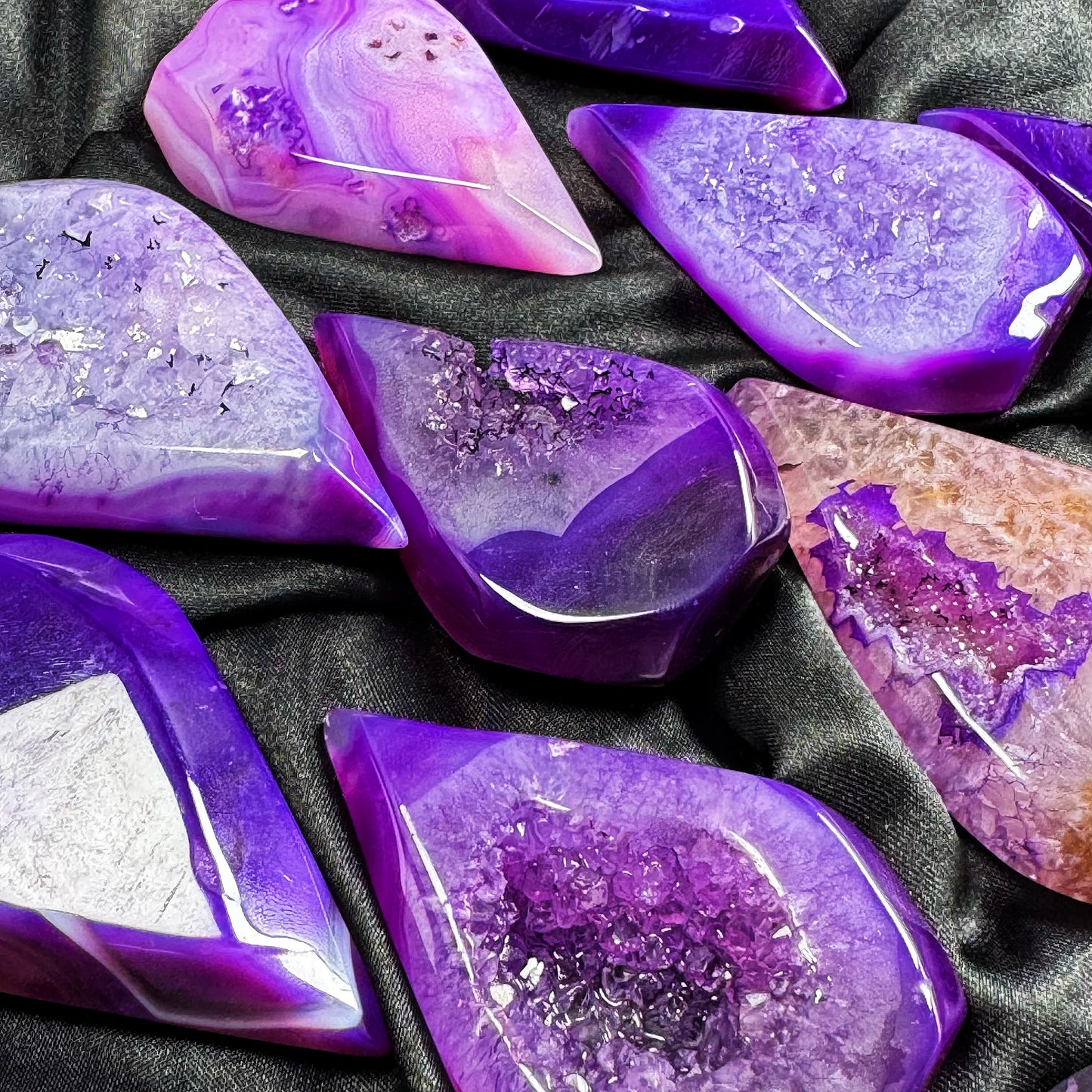 Natural Purple Filament Crystal Cave Sculpture Heal ing Gemstone Home Decor